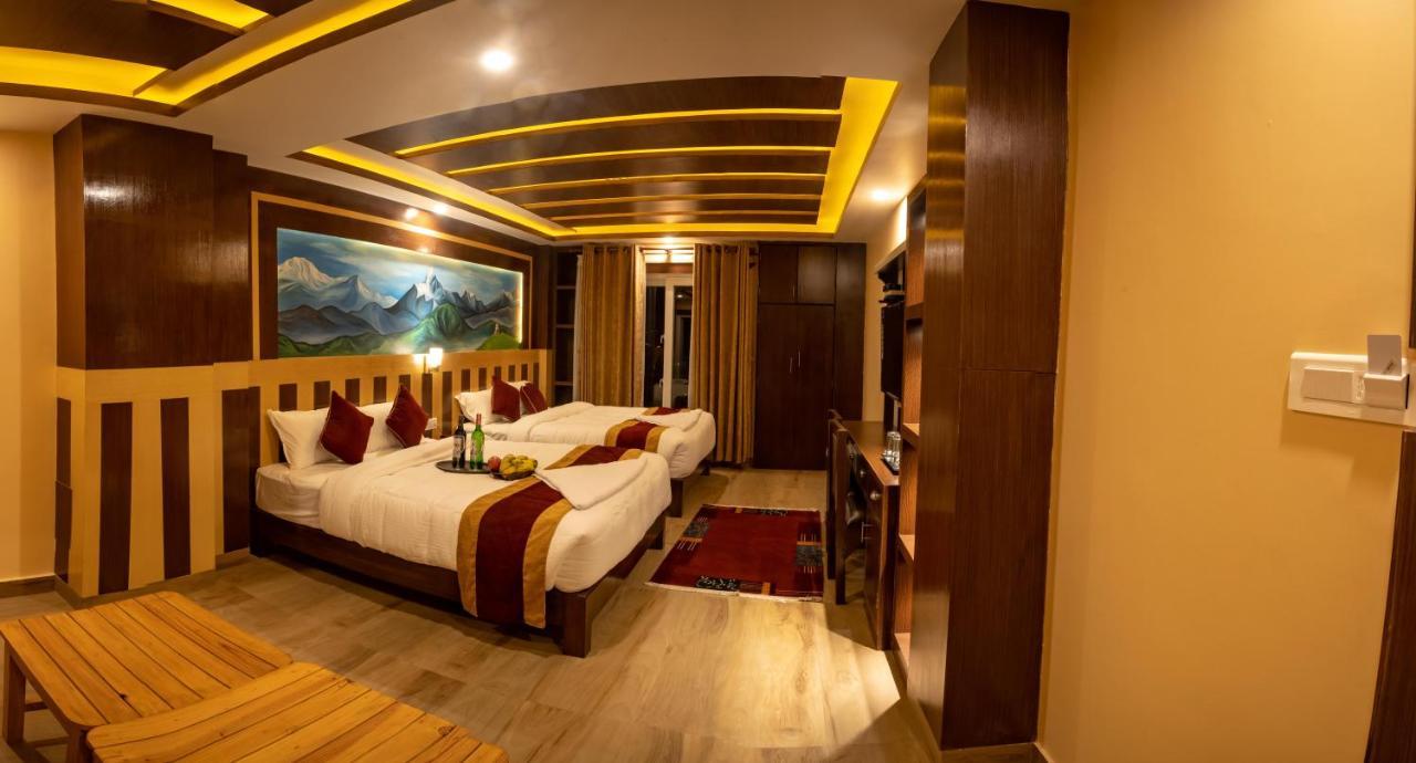 Hotel Satkar Pvt Ltd Pokhara Exterior foto